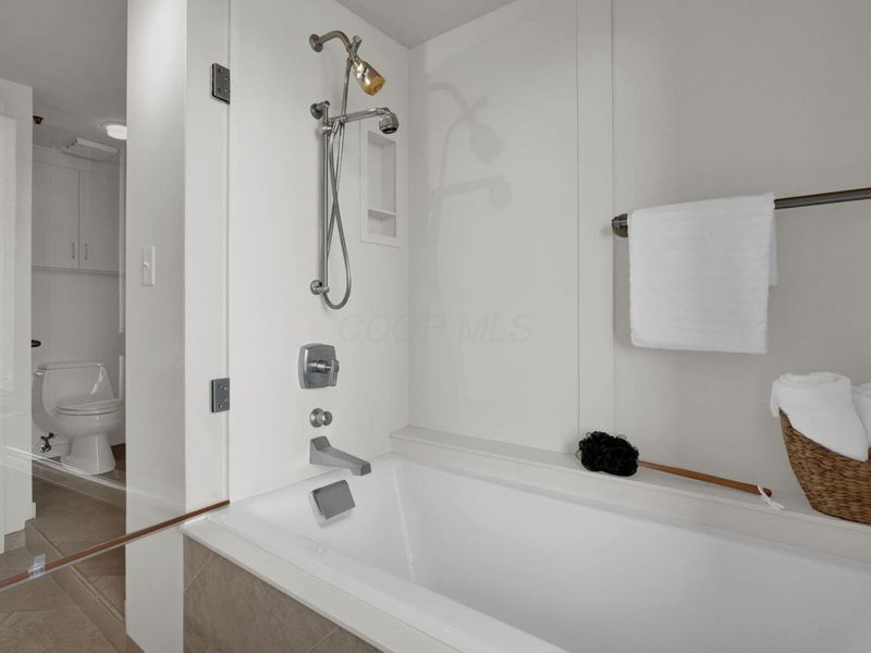 155 W Main Street, Unit 802, Columbus, OH 43215 Photo 22