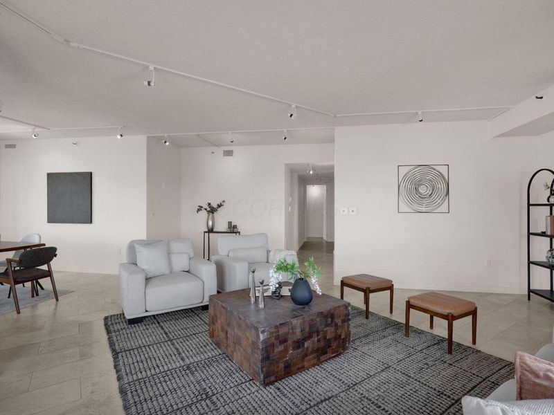 155 W Main Street, Unit 802, Columbus, OH 43215 Photo 4