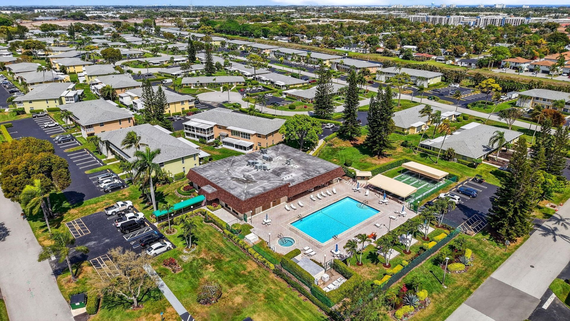 1150 Mahogany Way, Unit 203, Delray Beach, FL 33445 Photo