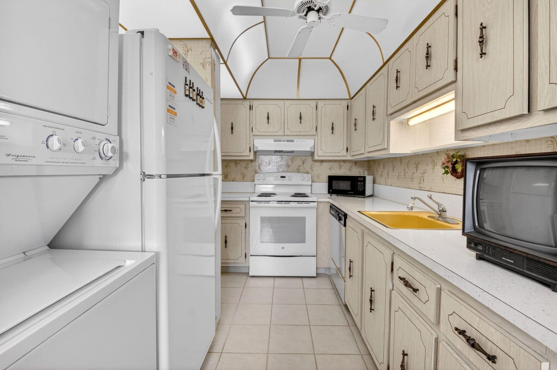 1150 Mahogany Way, Unit 203, Delray Beach, FL 33445 Photo