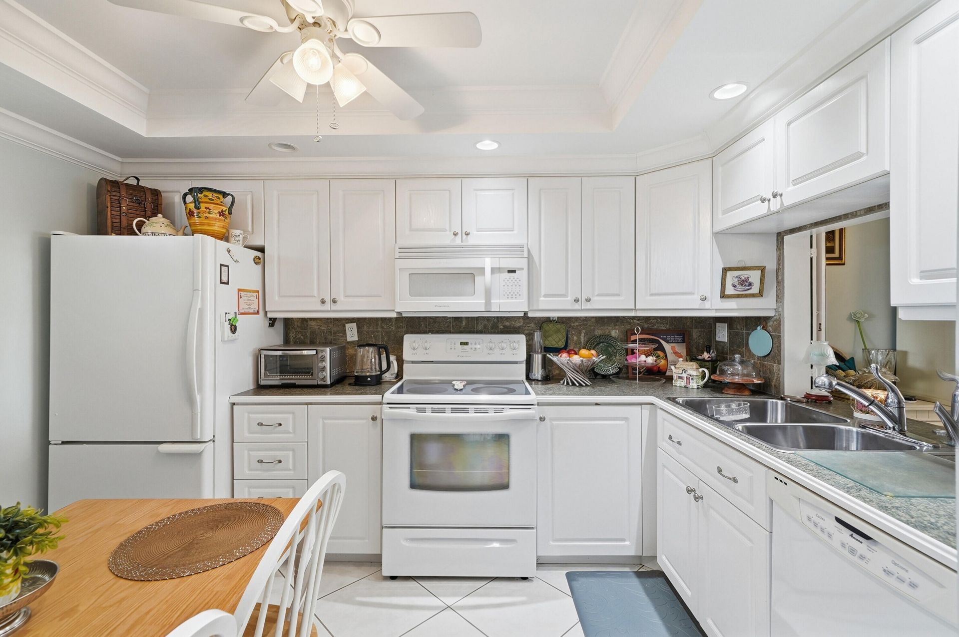 3920 Inverrary Boulevard, Unit 403c, Lauderhill, FL 33319 Photo