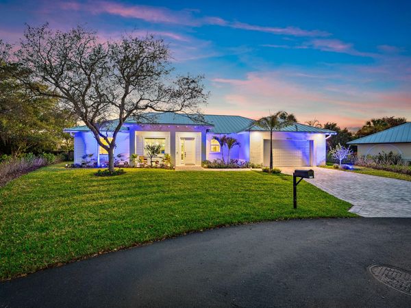 8508 SE Woodwind Street, Hobe Sound, FL 33455