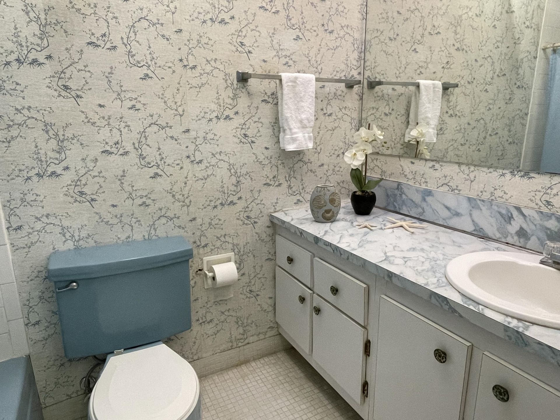 4629 Poinciana Street, Unit Apt 409, Lauderdale by the Sea, FL 33308 Photo