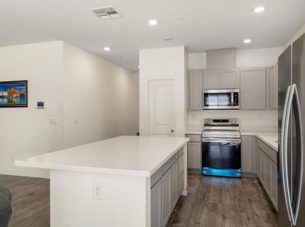 7664 Walpole Way, Elk Grove, CA 95758 Photo