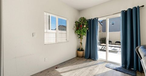 7664 Walpole Way, Elk Grove, CA 95758 Photo