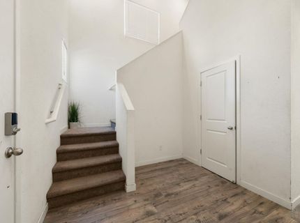 7664 Walpole Way, Elk Grove, CA 95758 Photo