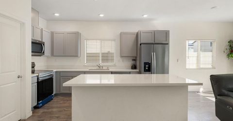 7664 Walpole Way, Elk Grove, CA 95758 Photo