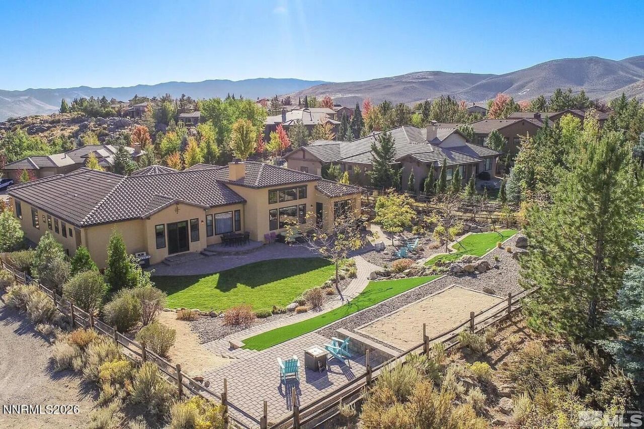 3945 Aspen, Reno, NV 89511 Photo