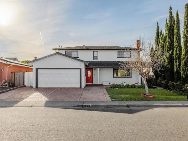 1394 Glacier Dr, Milpitas, CA 95035