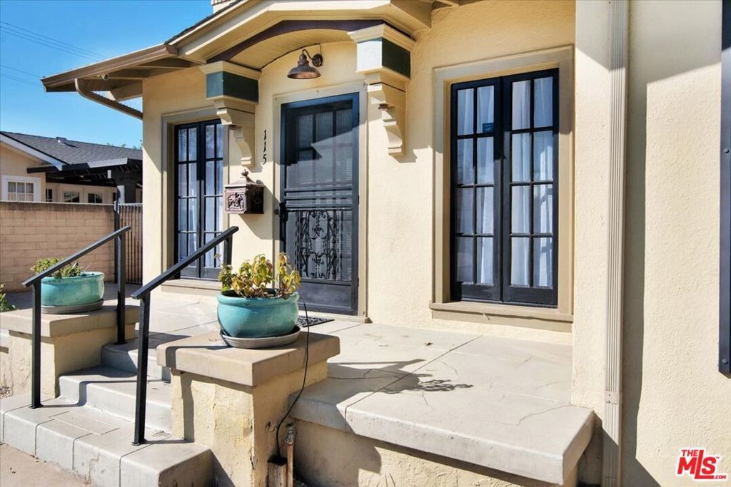 115 E Park Avenue, Santa Maria, CA 93454 Main Photo