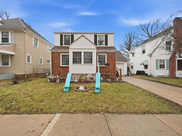 4628 W Lafayette Esplanade Boulevard, Fort Wayne, IN 46806