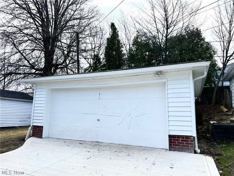 11412 Hempstead Road, Cleveland, OH 44125 Photo 33