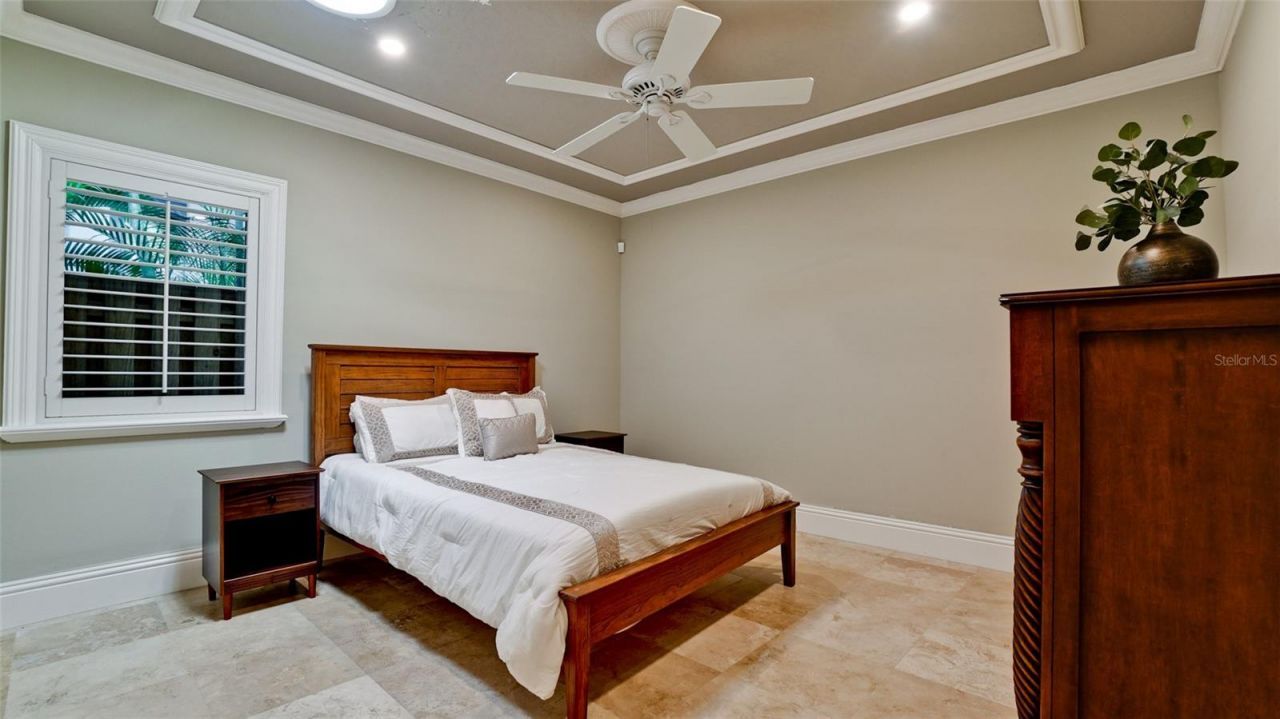 8213 Midnight Pass Road, Sarasota, FL 34242 Photo