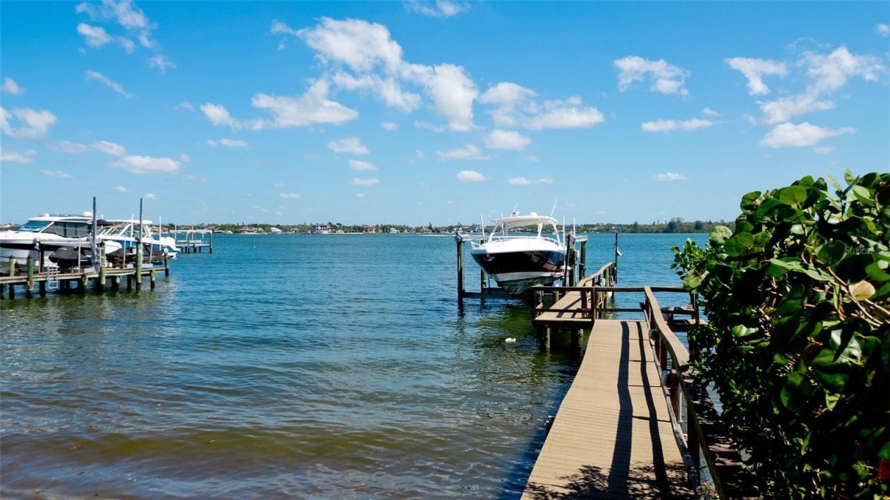 8213 Midnight Pass Road, Sarasota, FL 34242 Photo