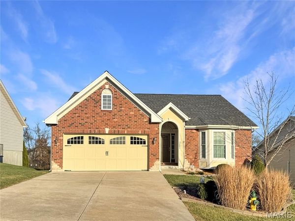 2281 Dukes Way , Washington, MO 63090