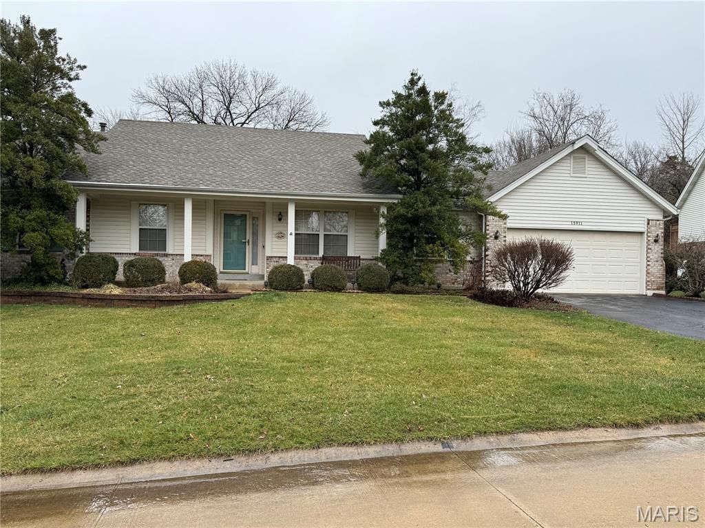 15911 Fairway Lake , Chesterfield, MO 63017 Main Photo