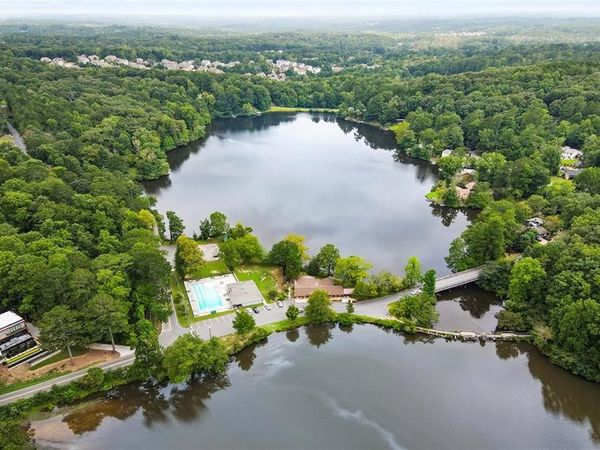 110 Cherry Street , Roswell, GA 30075