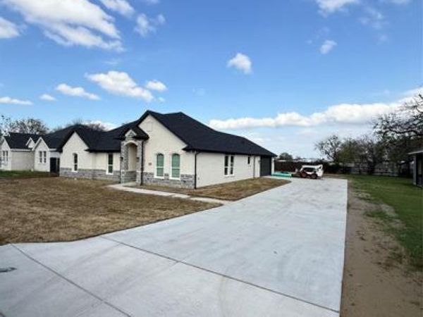 1920 Brown Street, Balch Springs, TX 75180