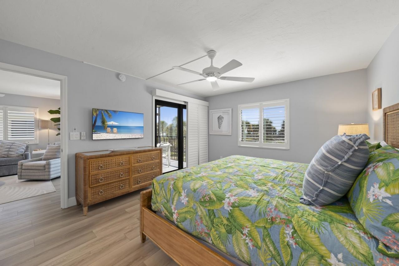 1919 Olde Middle Gulf Dr, Unit 401, Sanibel, FL 33957 Photo