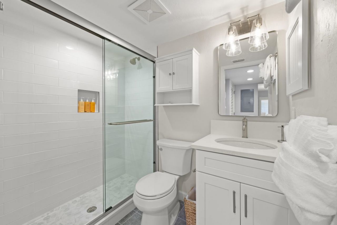 1919 Olde Middle Gulf Dr, Unit 401, Sanibel, FL 33957 Photo