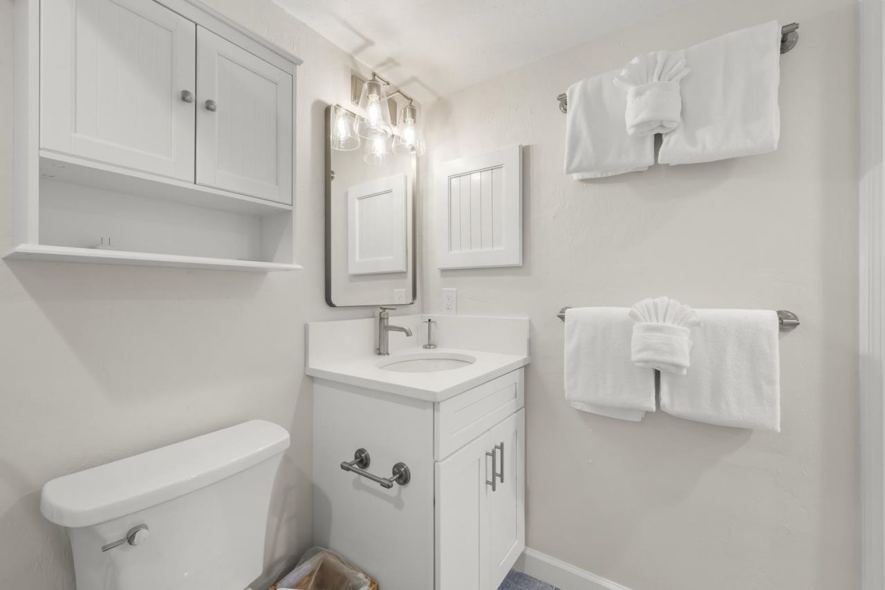 1919 Olde Middle Gulf Dr, Unit 401, Sanibel, FL 33957 Photo