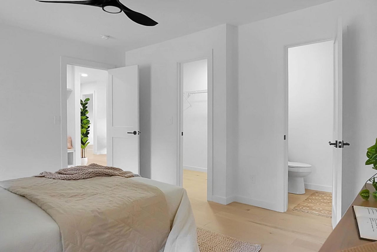 104 Iron Road Photo 15