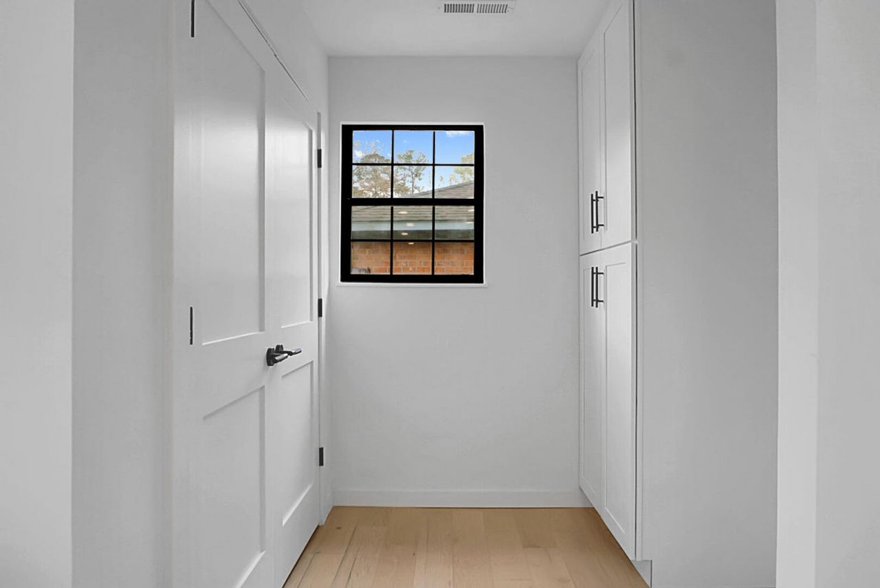 104 Iron Road Photo 20