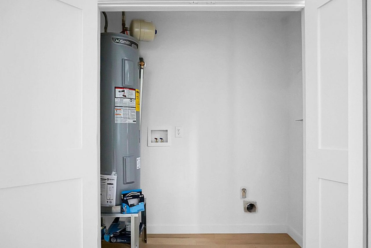 104 Iron Road Photo 21