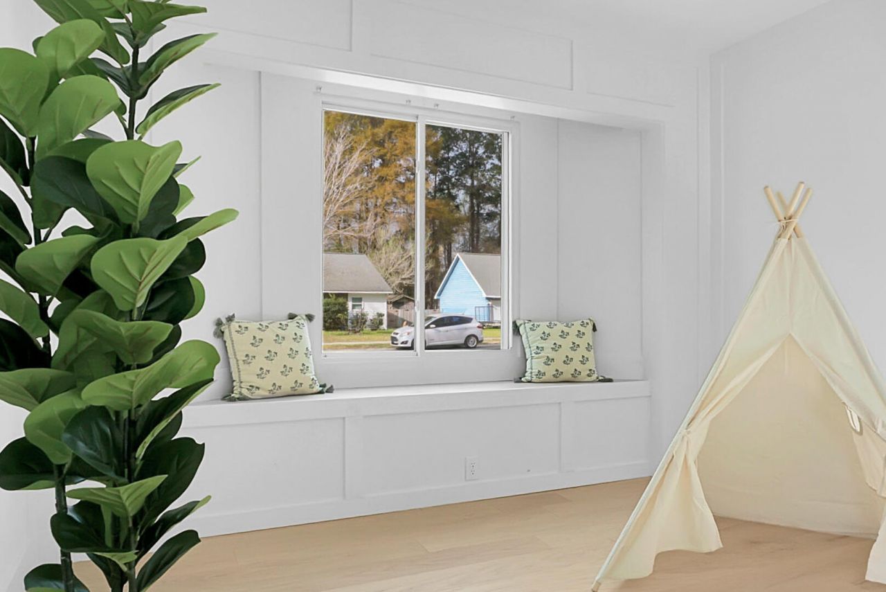 104 Iron Road Photo 24