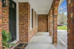 104 Iron Road photo 4