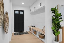 104 Iron Road photo 4