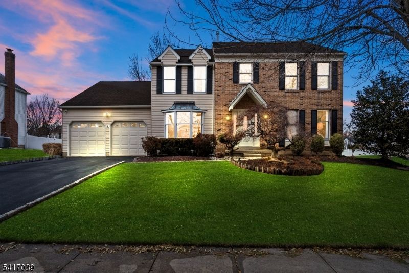 10 Gillian Dr, South Brunswick, NJ 08824 Main Photo