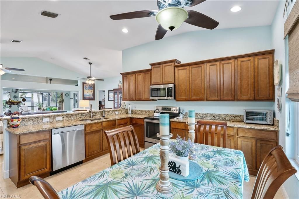 2114 SW 40th St, Cape Coral, FL 33914 Photo