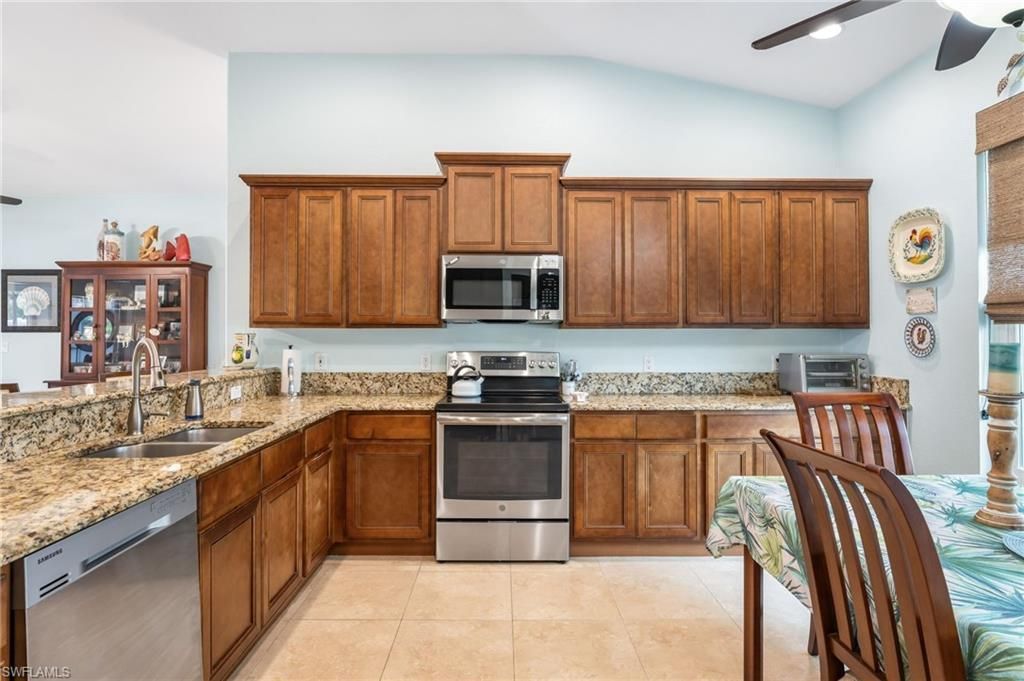 2114 SW 40th St, Cape Coral, FL 33914 Photo