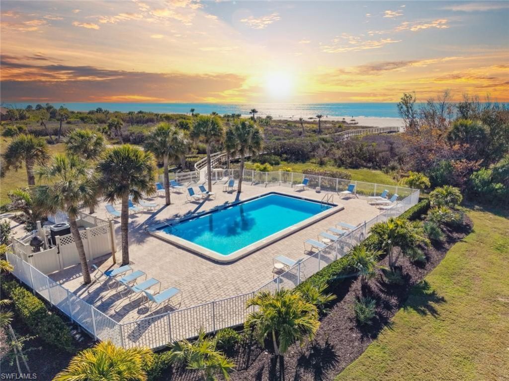 1919 Olde Middle Gulf Dr, Unit 401, Sanibel, FL 33957 Photo