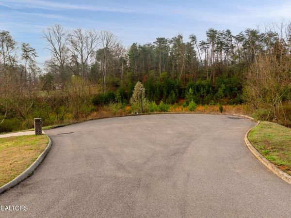 141 Tristan Court, Lenoir City, TN 37772