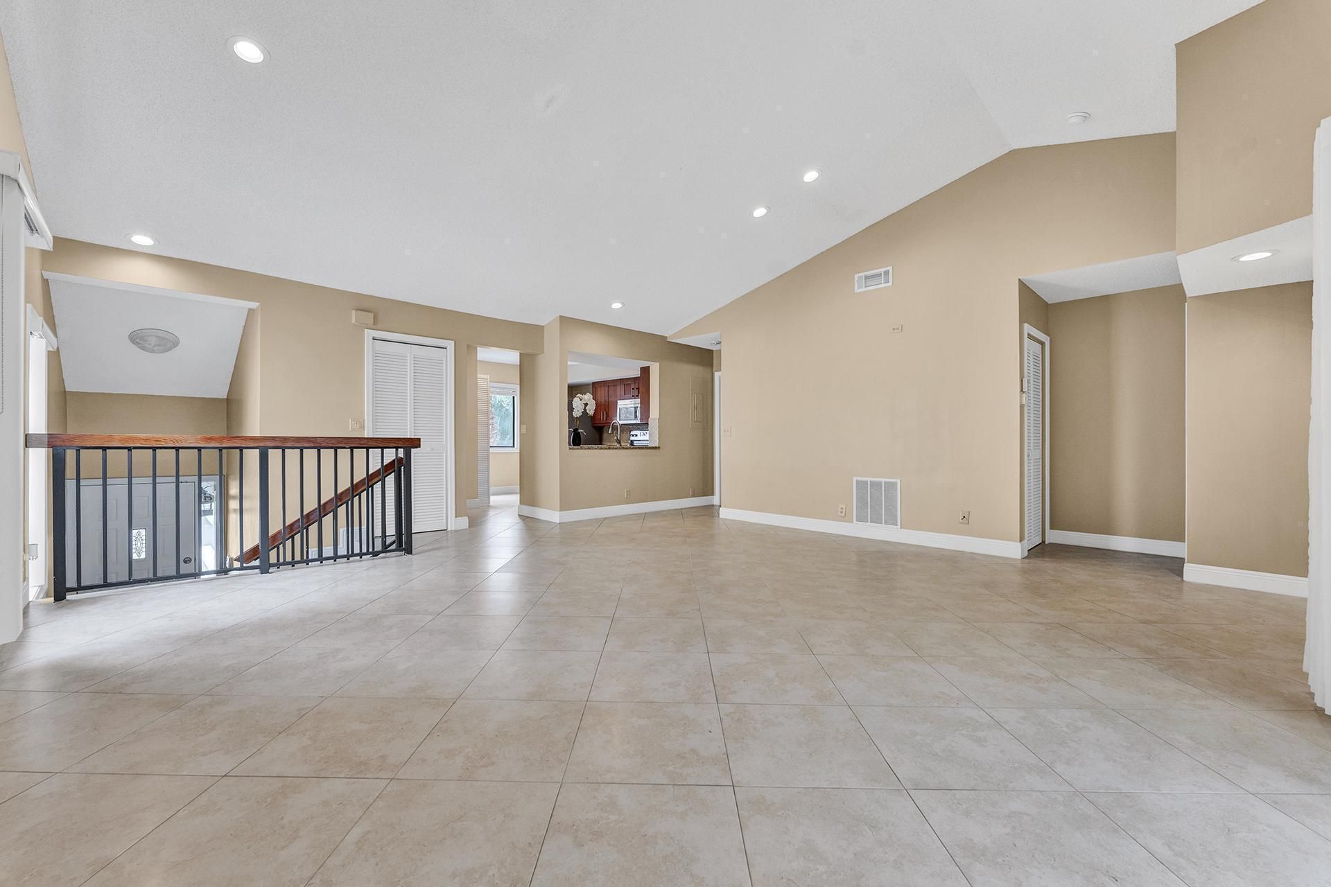 7888 Granada Place, Unit 904, Boca Raton, FL 33433 Photo