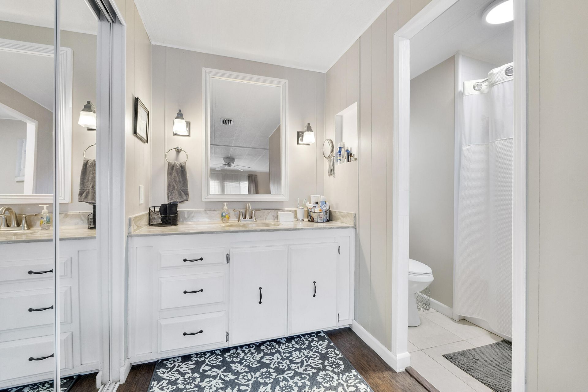 5490 SW 32nd Terrace, Fort Lauderdale, FL 33312 Photo