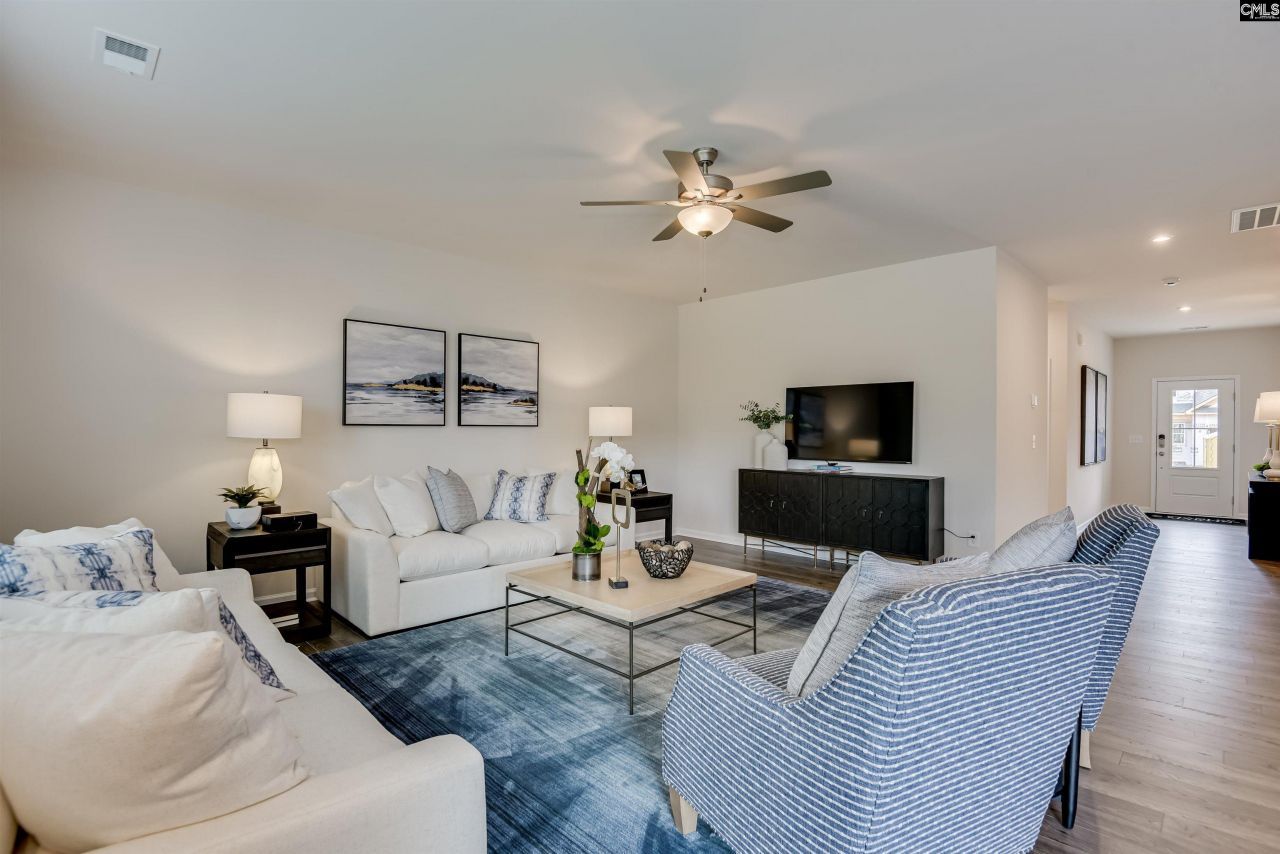 323 Ursus Drive  Photo 10