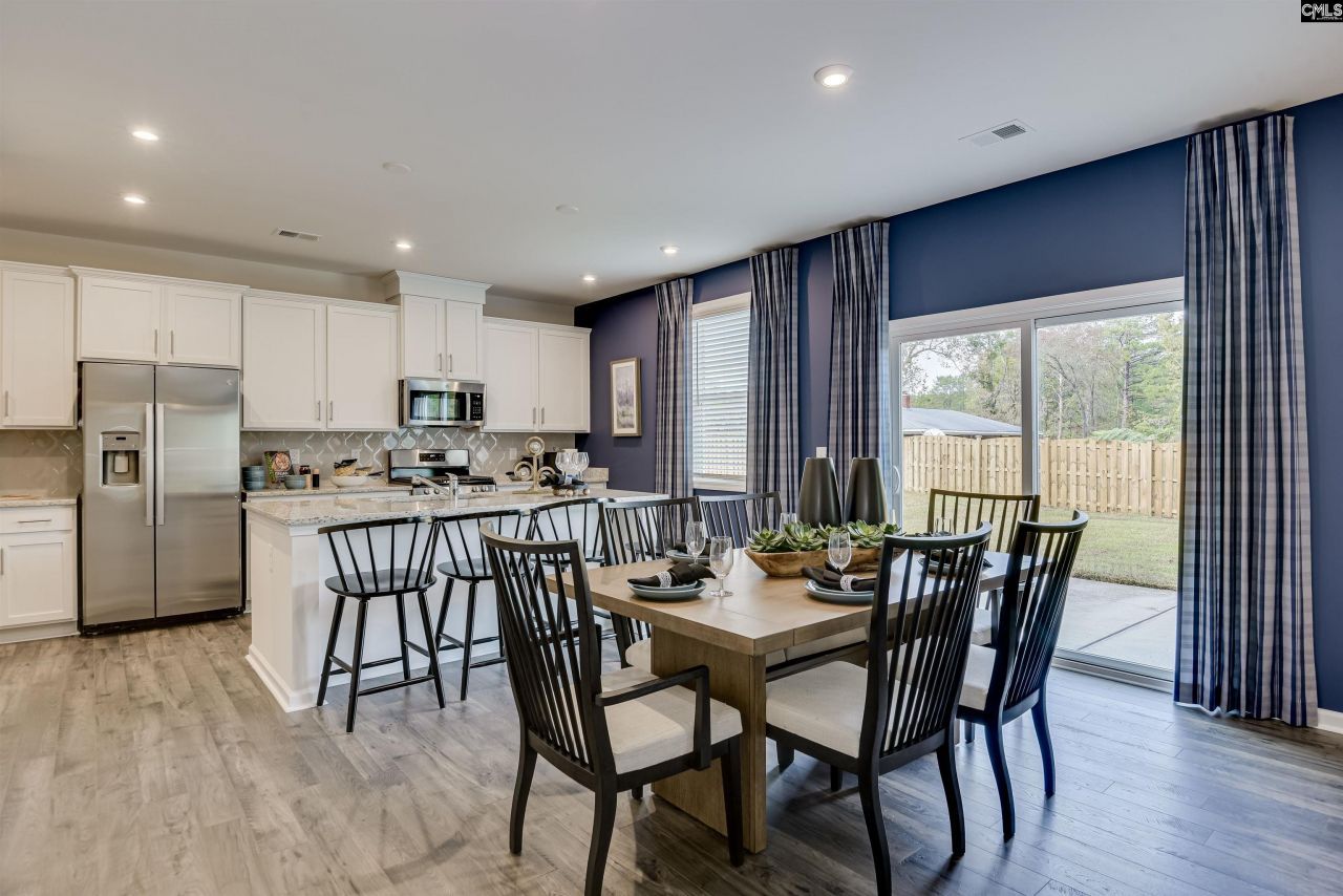 323 Ursus Drive  Photo 6