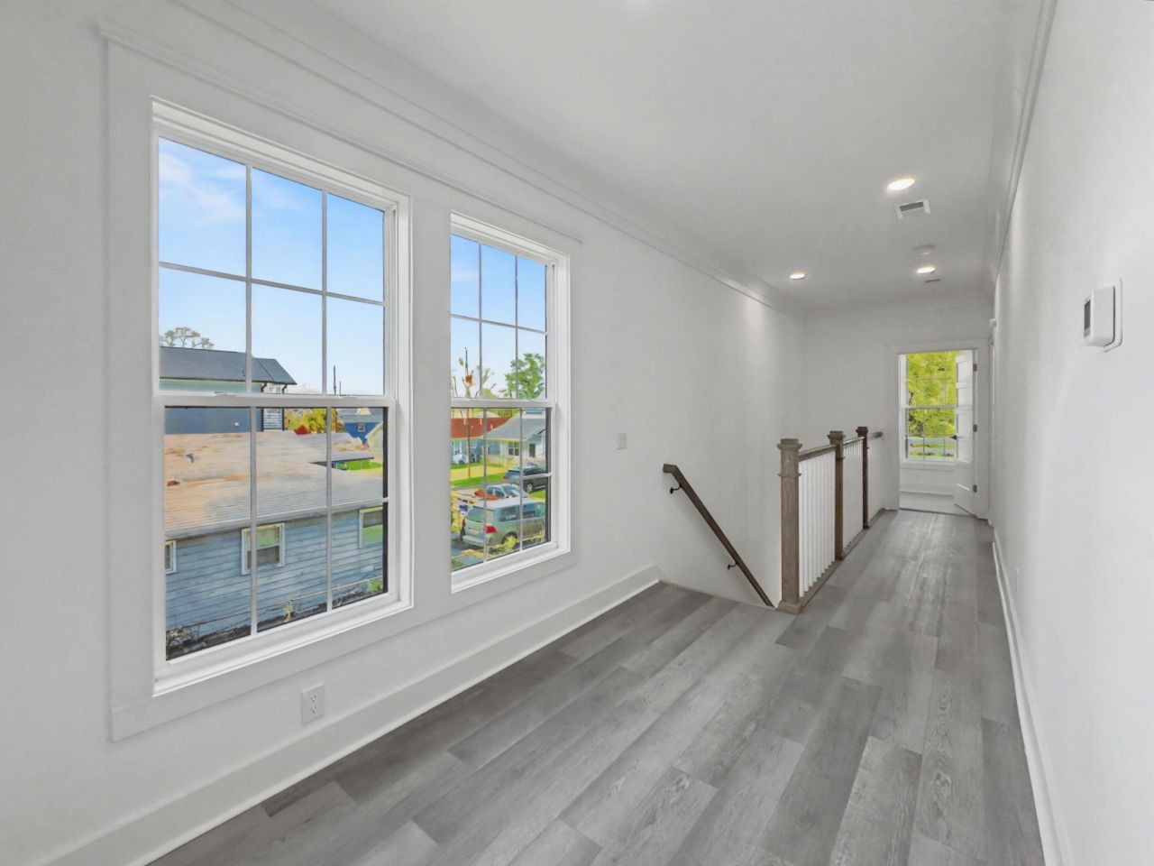 2035 Echo Avenue Photo 11