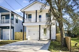 2035 Echo Avenue photo 4