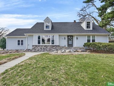 7801 Hickory Circle, Omaha, NE 68124
