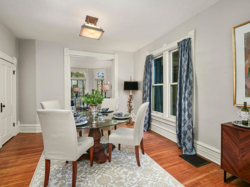 1042 Neil Avenue, Columbus, OH 43201 Photo 11