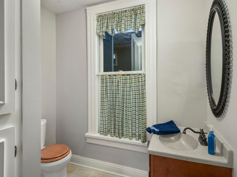 1042 Neil Avenue, Columbus, OH 43201 Photo 20