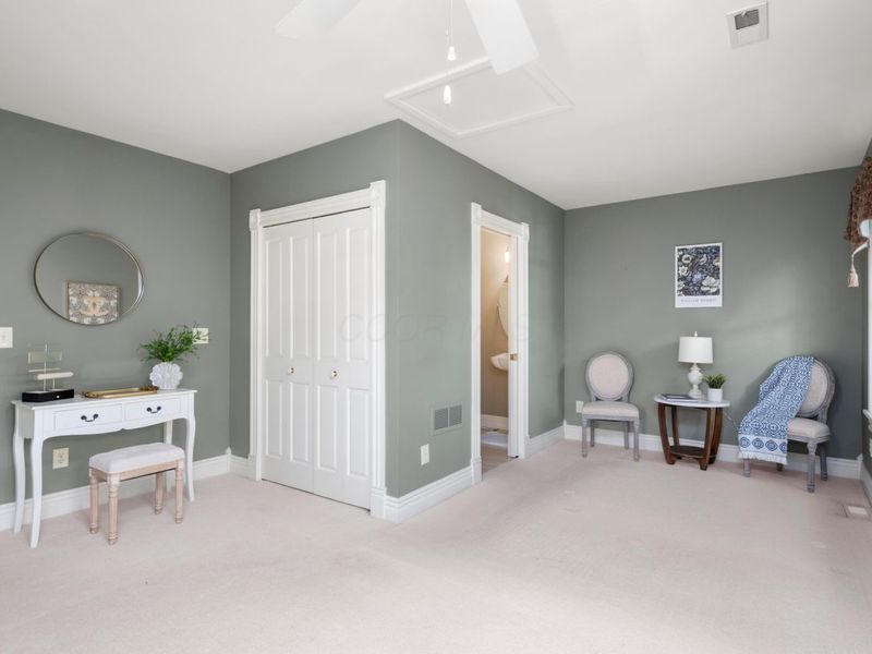 1042 Neil Avenue, Columbus, OH 43201 Photo 32