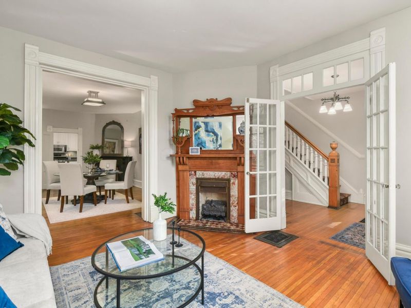 1042 Neil Avenue, Columbus, OH 43201 Photo 9