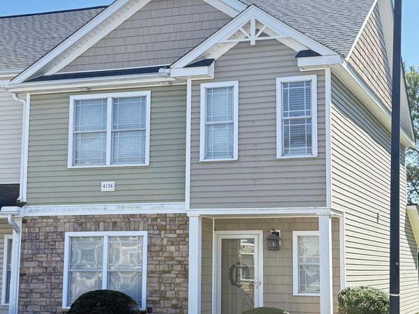 4136 Kittrell Farms Drive, Unit V8, Greenville, NC 27858