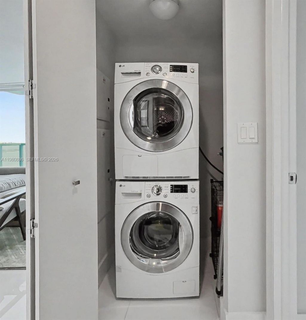 665 NE 25th St, Unit 2102, Miami, FL 33137 Photo