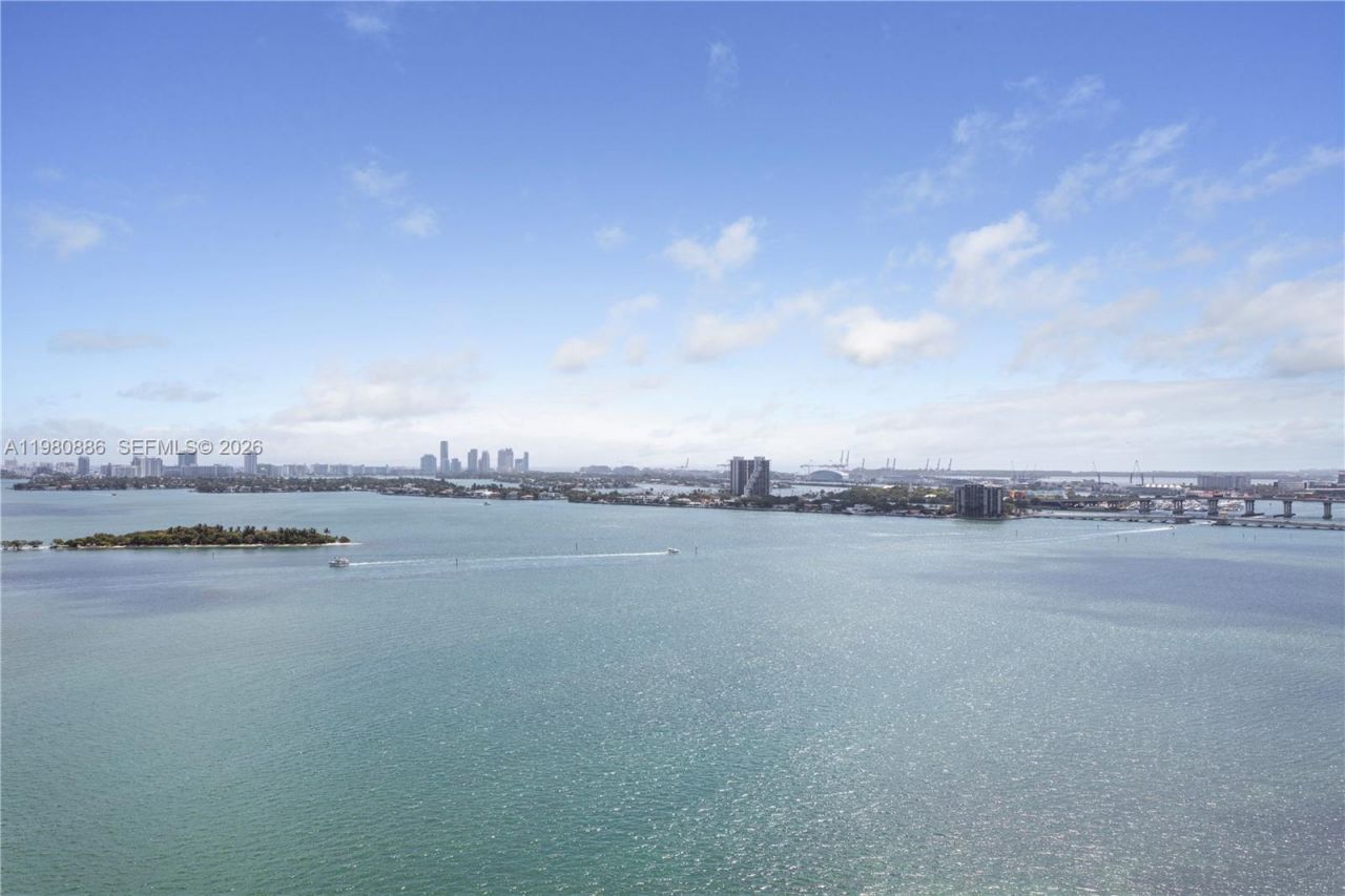 665 NE 25th St, Unit 2102, Miami, FL 33137 Photo